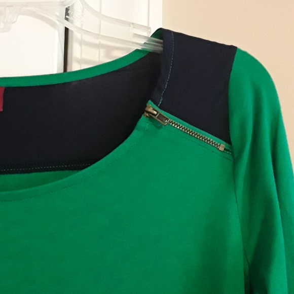 Quarter Length Sleeve Dress Top - Picture 2 of 4